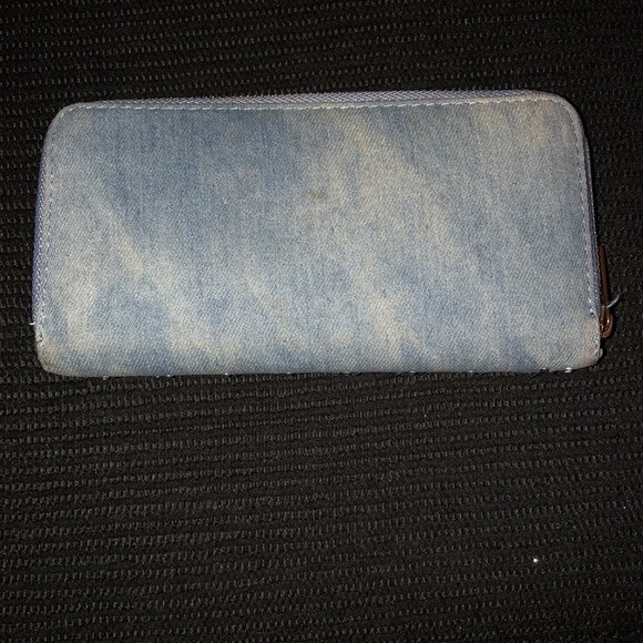 Wallet - Picture 2 of 3
